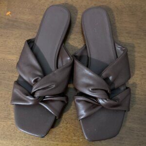 Banana Republic Women Size 10 Slip On Sandel Brown Cognac Twisted Knot
